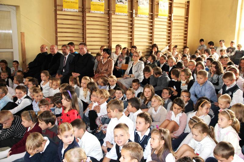 XIII Dzie Papieski w kostomockiej szkole
