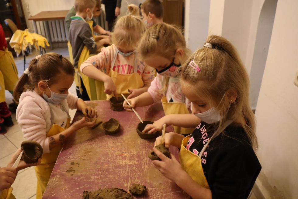 Przedszkolaki z Ciechowa z wizytą w Muzeum Regionalnym