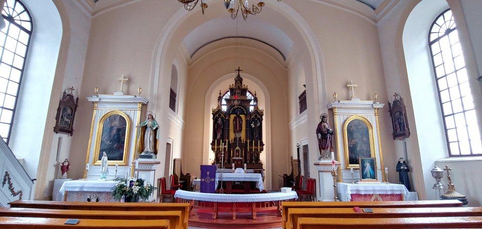 Remont wnętrza Kościoła Parafialnego pw. Św Mikołaja w Pichorowicach zakończony