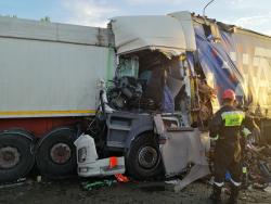 Środa Śląska - Zderzenie trzech ciężarówek na A4