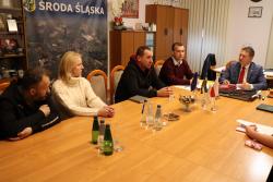 Środa Śląska - Burmistrz podpisał kontrakt z Polską Grupą Górniczą na dostawę węgla