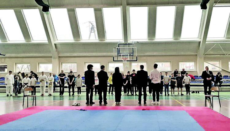 Udane zawody dla młodych średzkich karateków