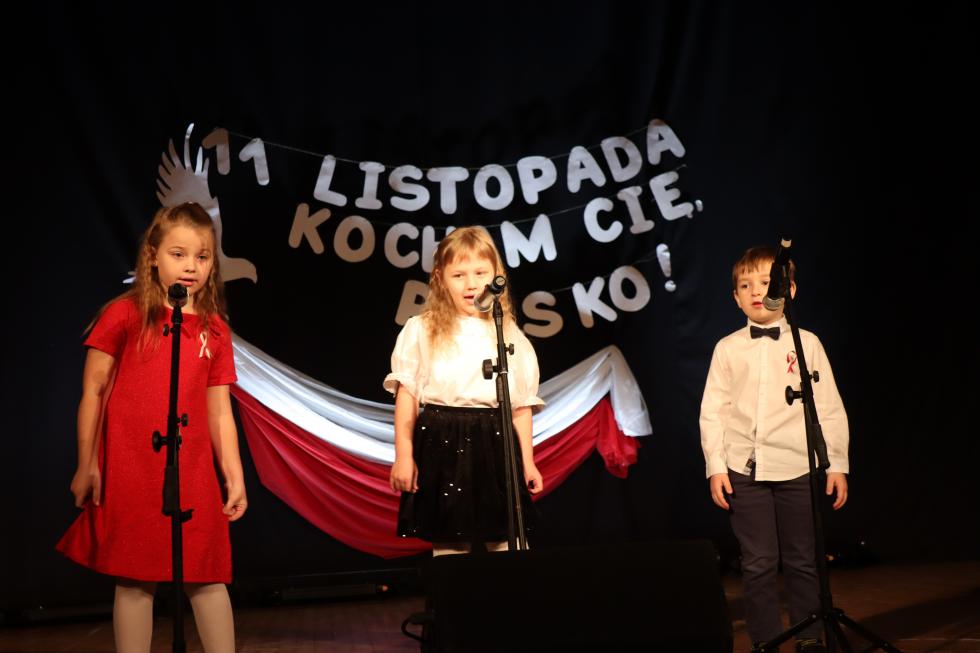 „Kocham Ci Polsko” – w wykonaniu redzkich przedszkolakw