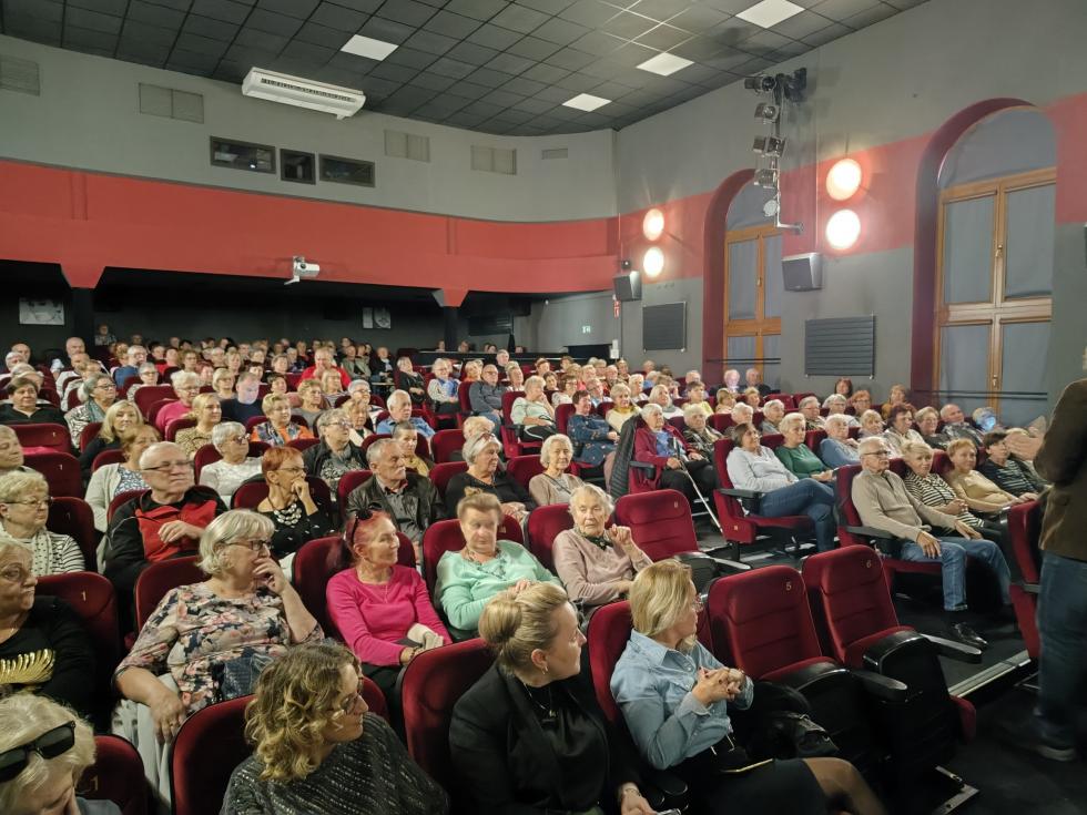„Chopi” w redzkim Filmowym Klubie Seniora